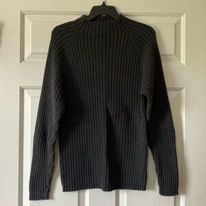 Croft & Barrow sweater, size medium